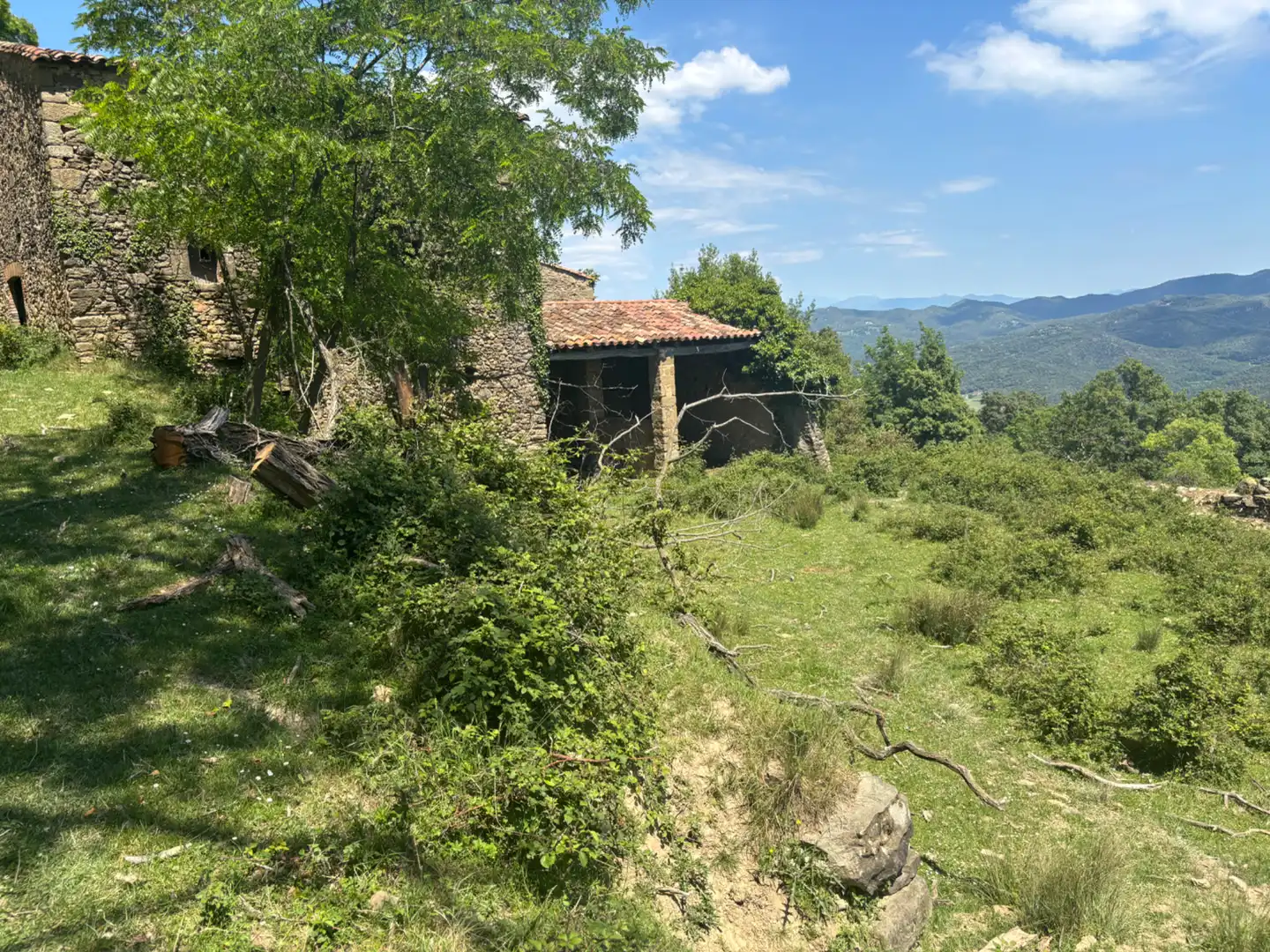 Vista exterior de Finca rústica en venta en Olot con Aire acondicionado, Calefacción y Jardín privado