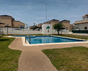 Piscina de Casa o xalet en venda en Orihuela amb Aire condicionat, Calefacció i Terrassa