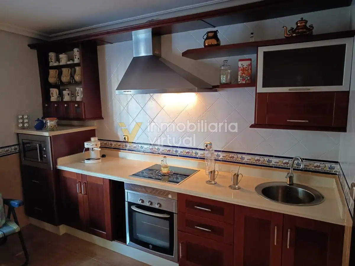 Cocina de Casa o chalet en venta en Lucena con Piscina y Amueblado