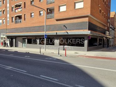 Local comercial de lloguer a Centre - Estació