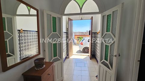 Foto 2 de Casa adosada en venta en Santiponce, Sevilla