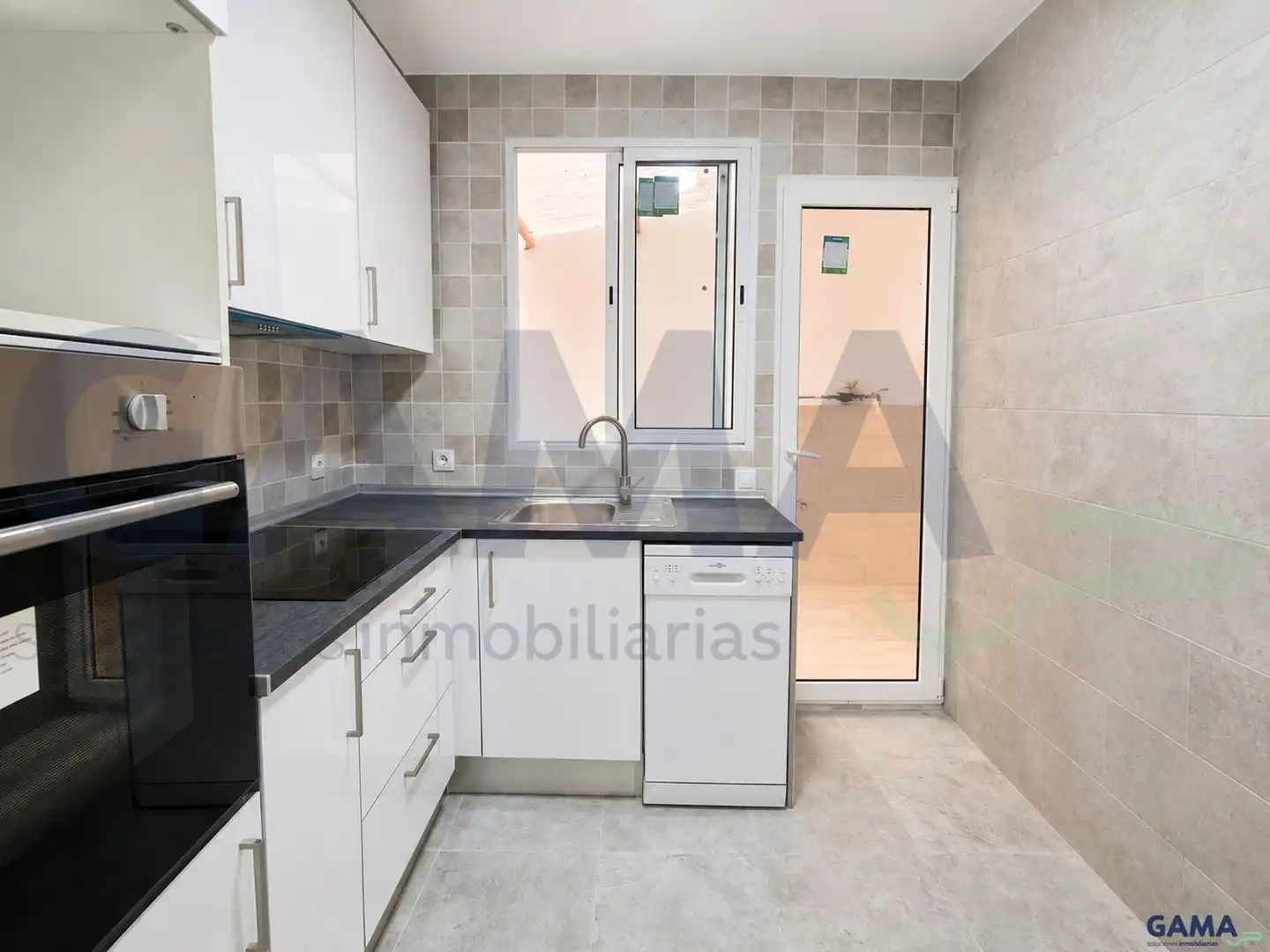 Kitchen of Flat for sale in Carcaixent  with Terrace