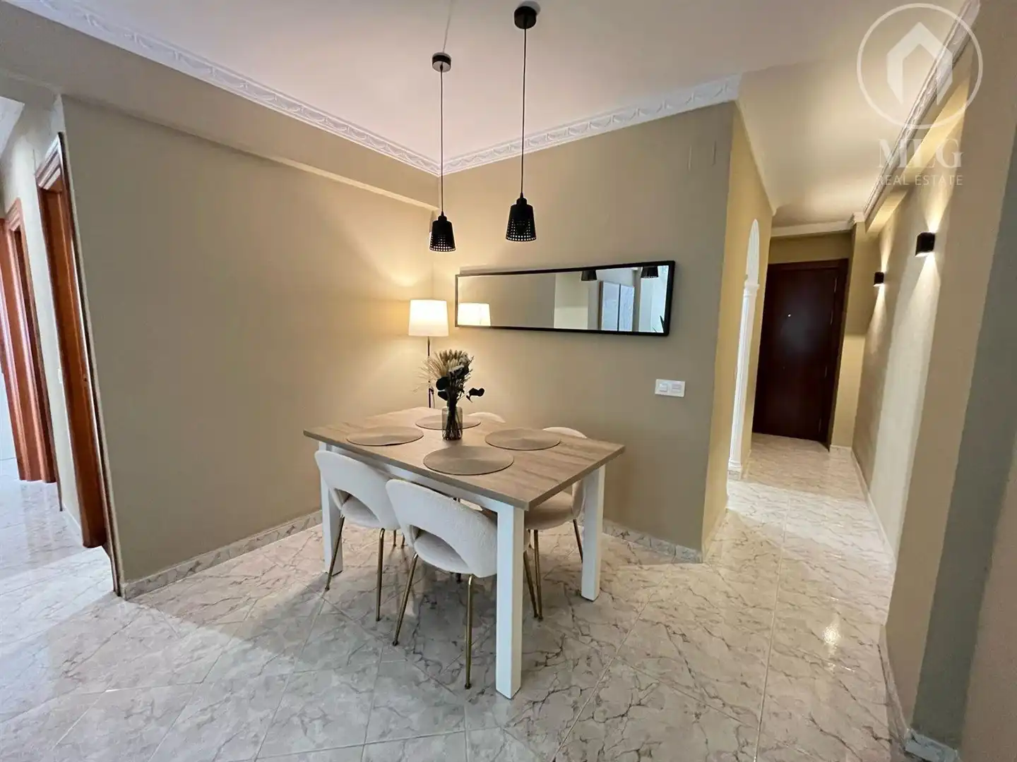 Comedor de Piso en venta en Málaga con Aire acondicionado y Amueblado