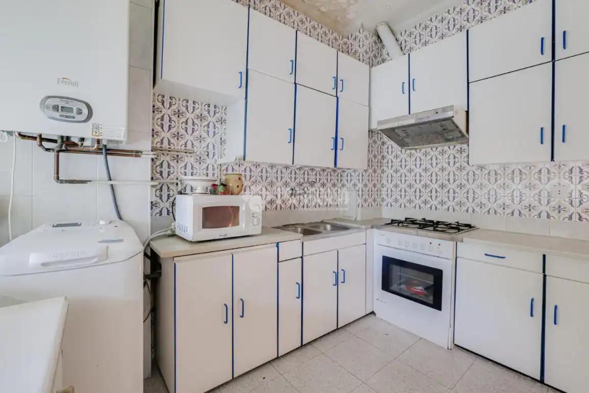 Cocina de Piso en venta en Barcelona con Balcón
