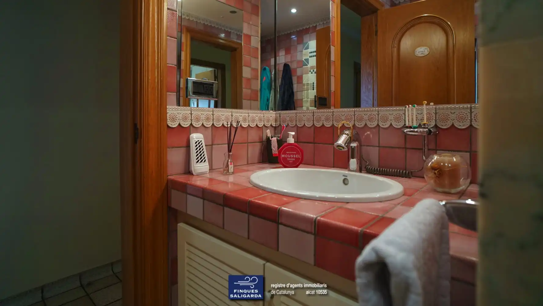 Baño de Casa o chalet en venta en Canovelles con Aire acondicionado, Calefacción y Terraza