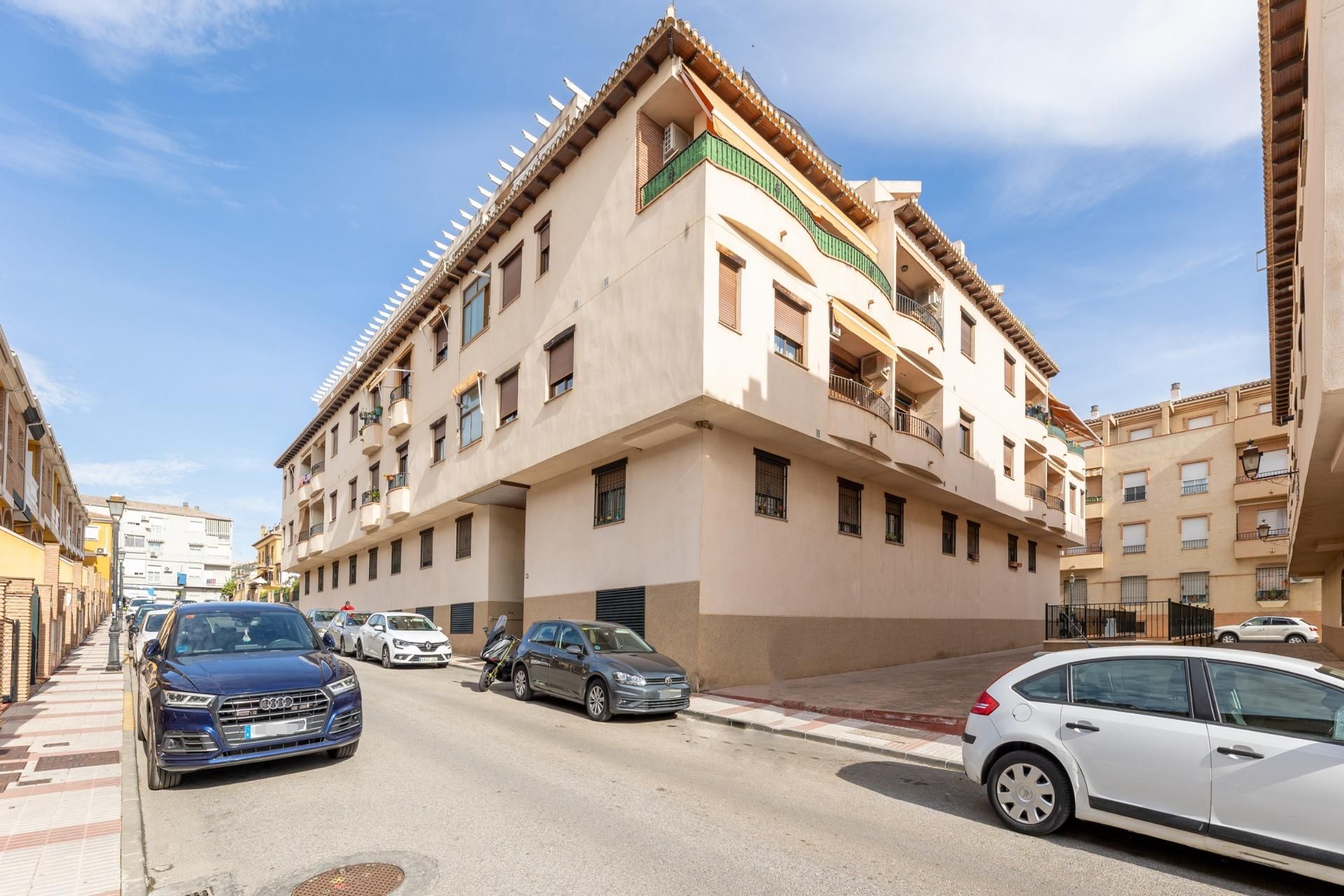 Exterior view of Flat for sale in Atarfe  with Air Conditioner, Storage room and Balcony