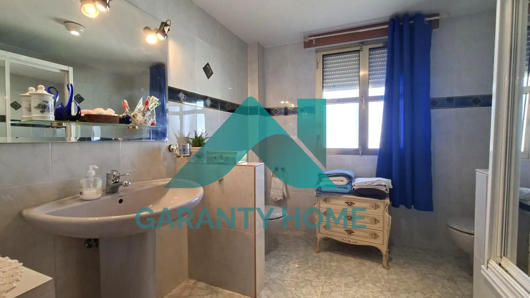 Bathroom of Detached homes for sale in Torrequemada  with Air Conditioner, Heating and Terrace