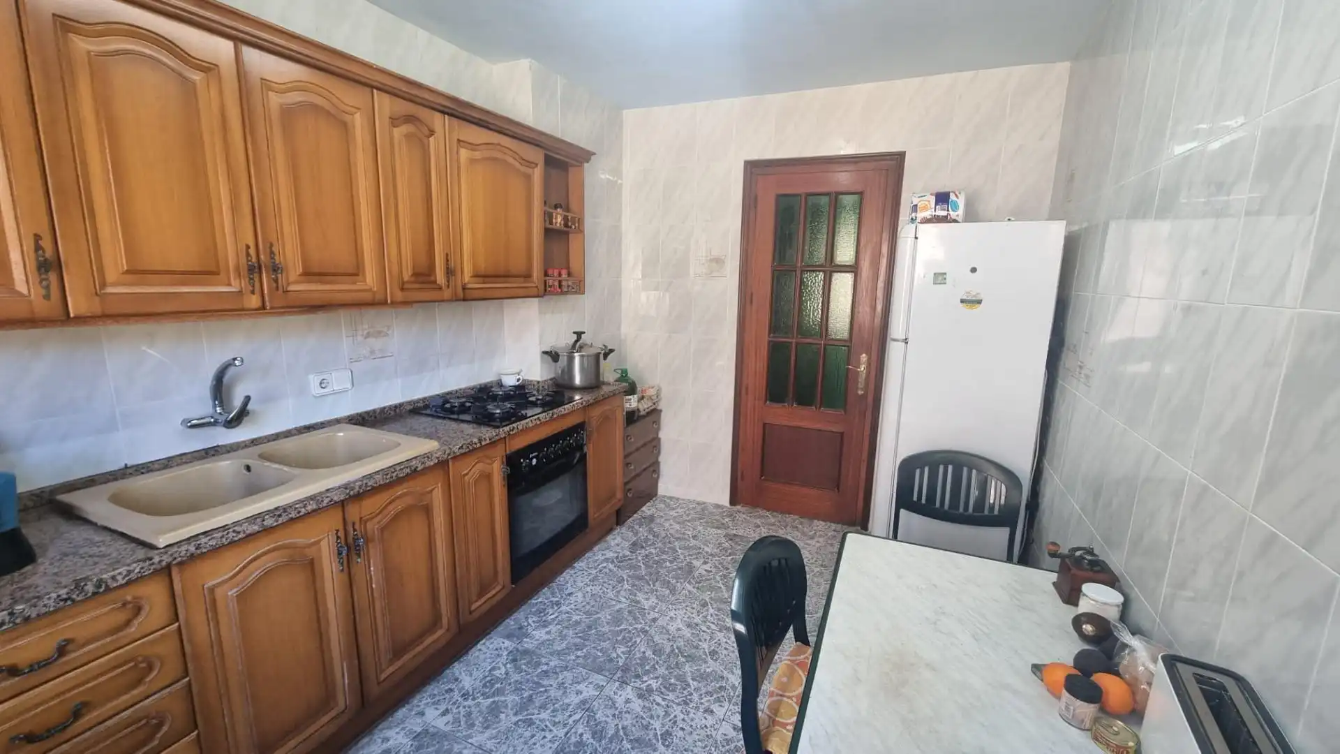 Cocina de Finca rústica en venta en Cebanico con Calefacción, Jardín privado y Terraza