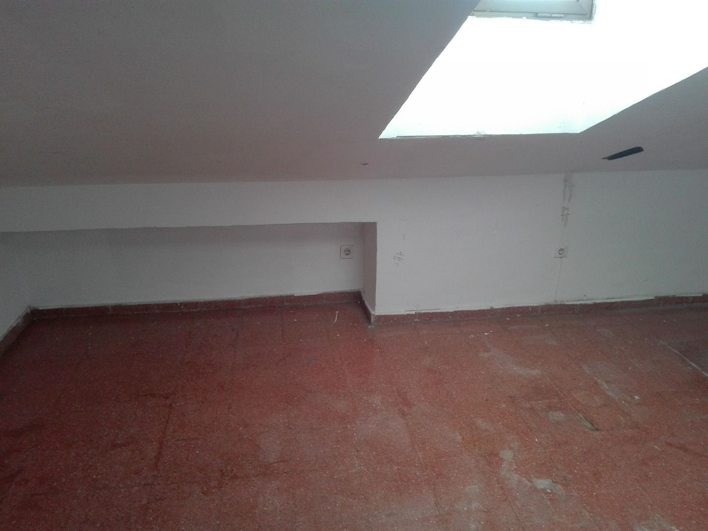 Box room to rent in N/A, Centro