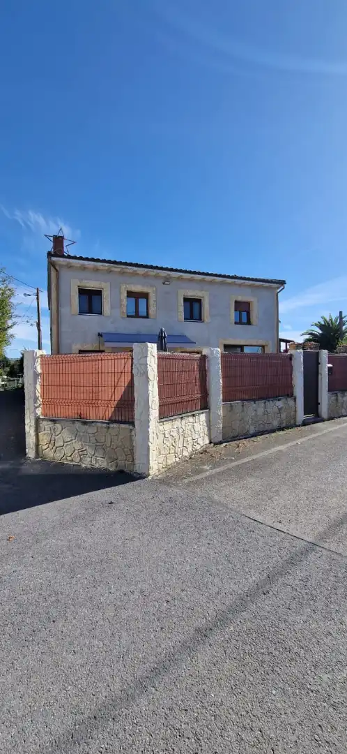 Detached house with garden for sale in La Pola Siero, imagen 2