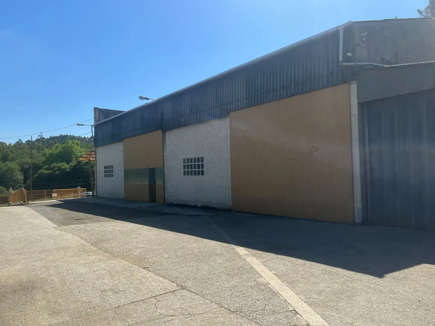 Exterior view of Industrial buildings for sale in Ordes  with Heating