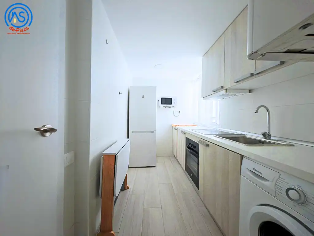 Flat for rent in Calle de Miraflores, 12, La Granja