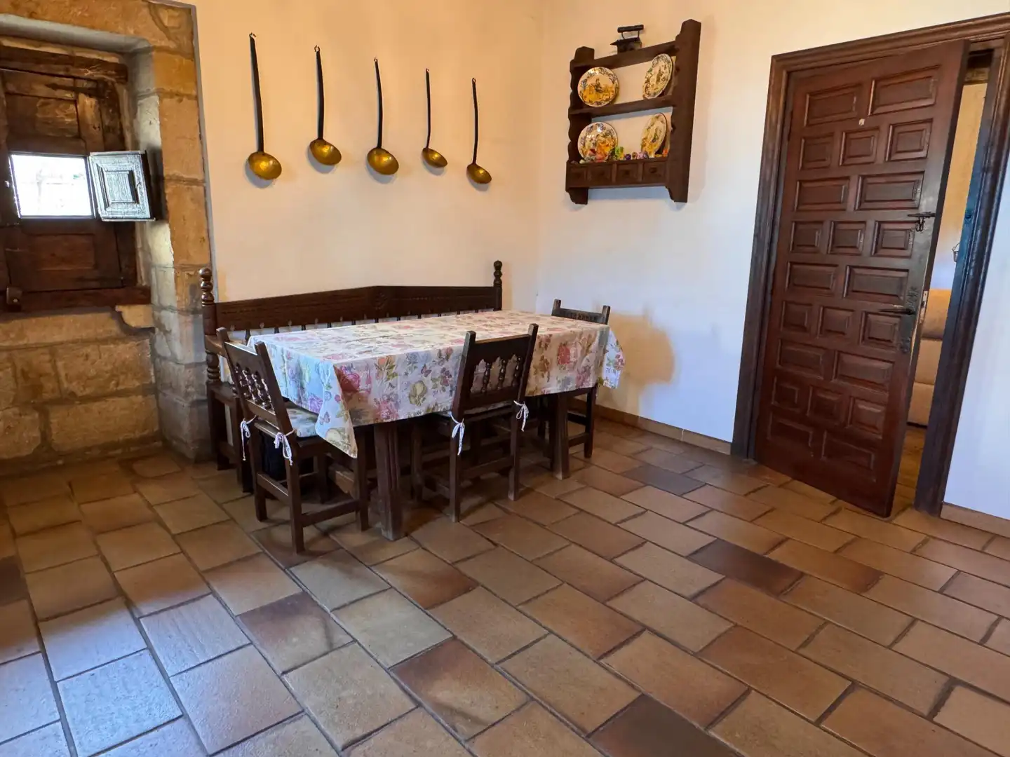Comedor de Casa o chalet en venta en Los Corrales de Buelna  con Calefacción, Jardín privado y Terraza
