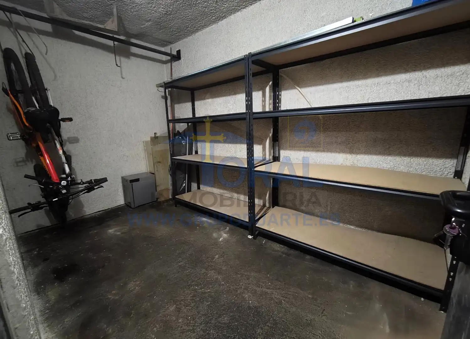 Storage room for sale in Siero