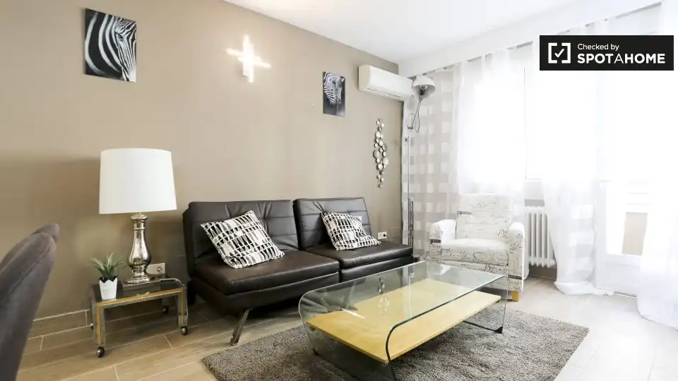 Piso con terraza en alquiler en Chamartín, imagen 3