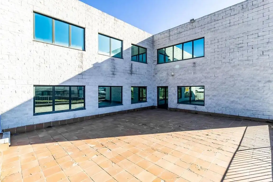 Nave industrial en venta en Camí de Barcelona a Puigcerdà, imagen 7