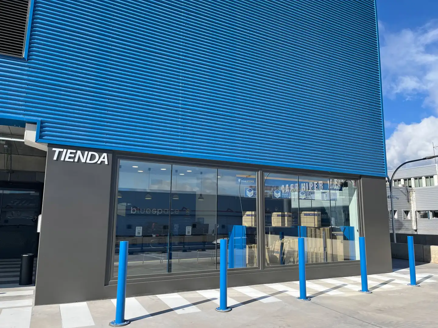 Außenansicht von Lagerraum zur Miete in Alcorcón mit Alarm