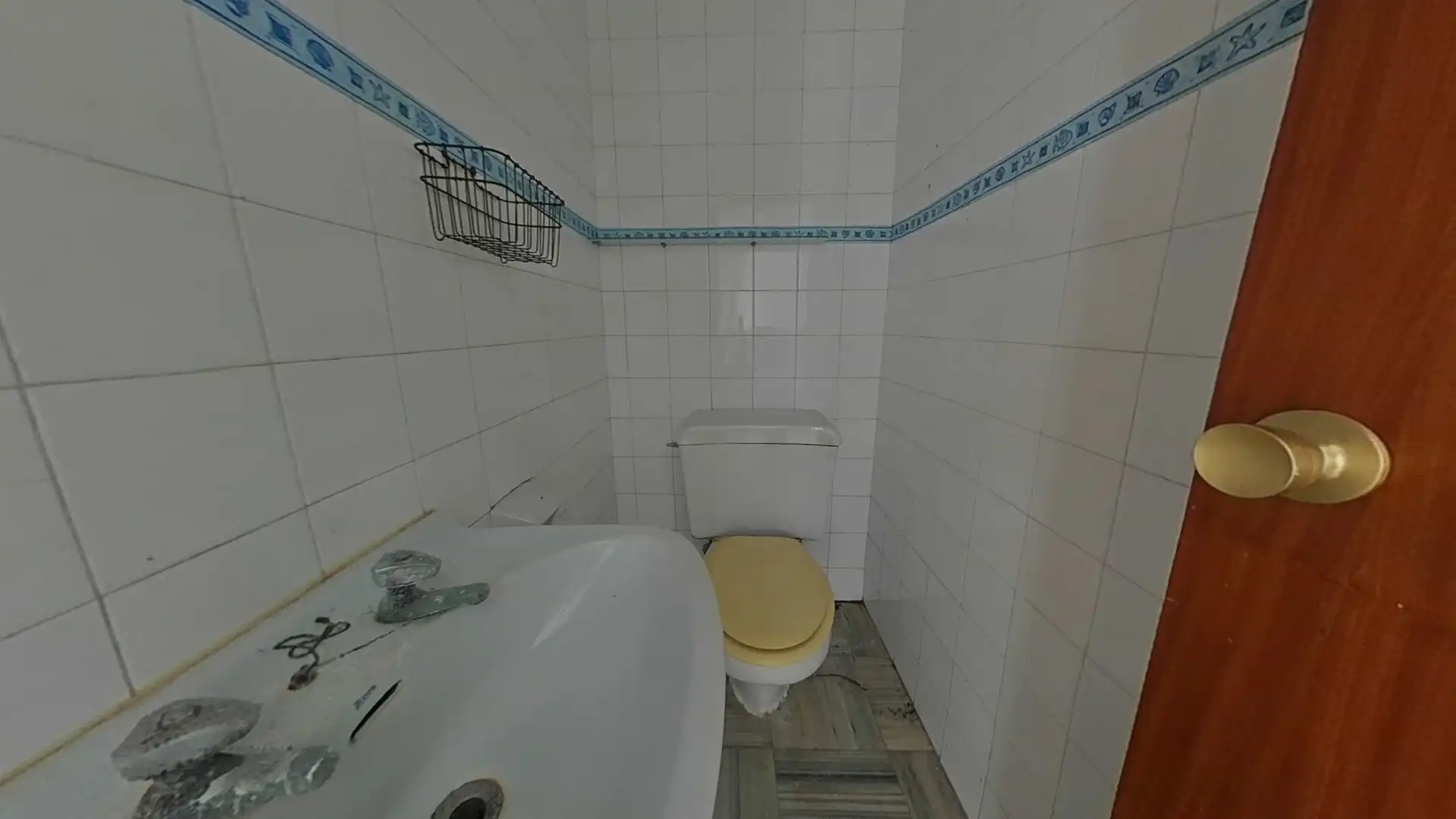Baño de Piso en venta en Cuntis con Terraza