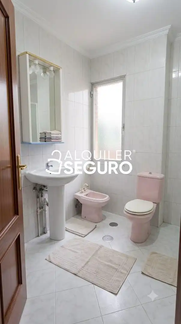 Bany de Pis de lloguer en Torrelavega 