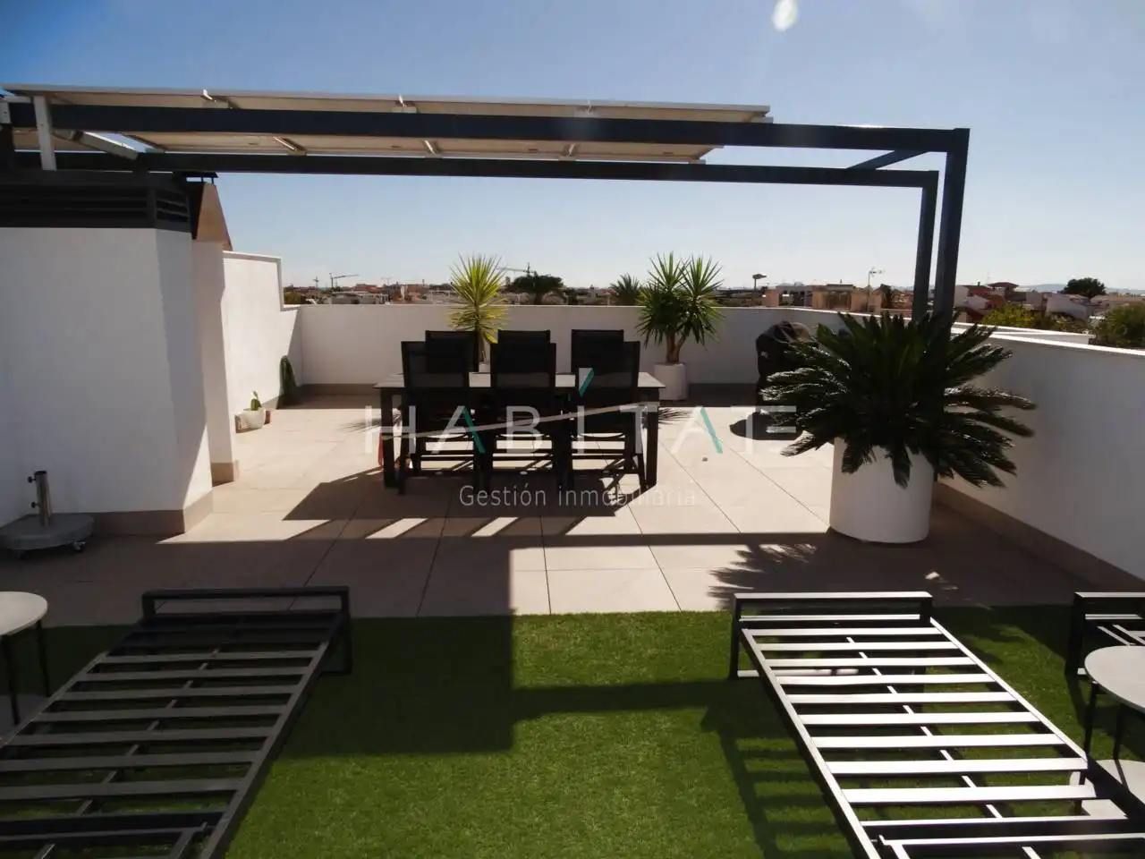 Terrassa de Casa o xalet en venda en Pilar de la Horadada amb Aire condicionat, Terrassa i Moblat