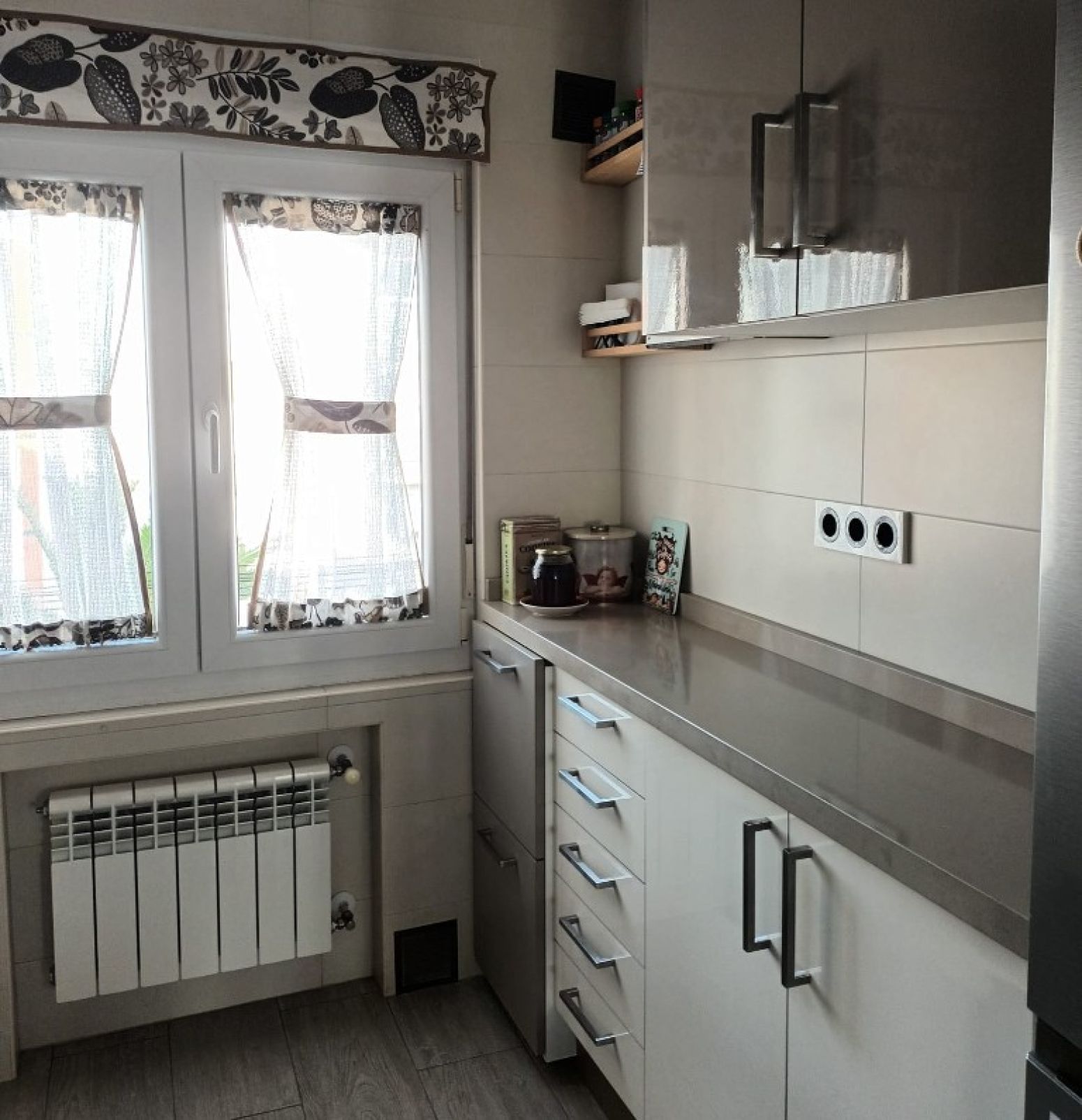 Kitchen of Flat for sale in Avilés  with Heating, Parquet flooring and Furnished