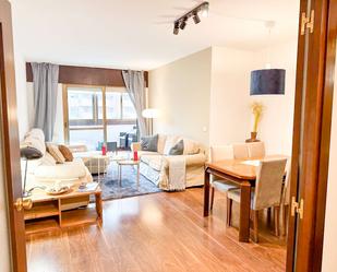 Sala d'estar de Apartament per a compartir en  Madrid Capital amb Aire condicionat i Terrassa