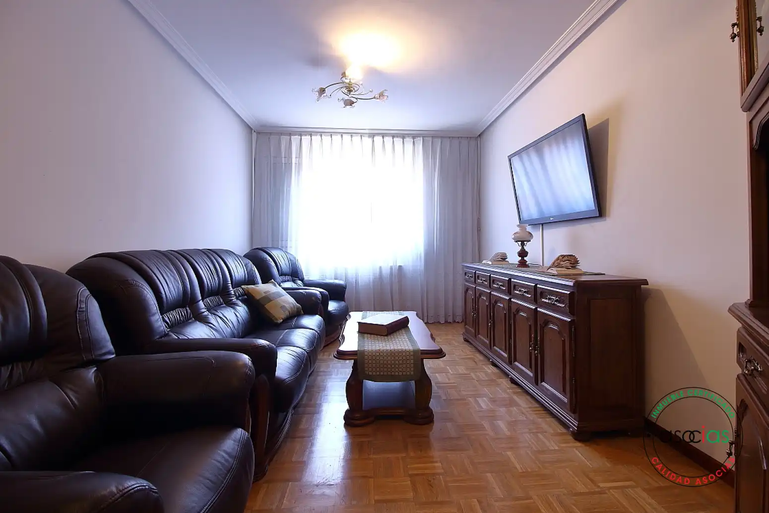 Living room of Flat for sale in Gijón   with Heating, Parquet flooring and Storage room
