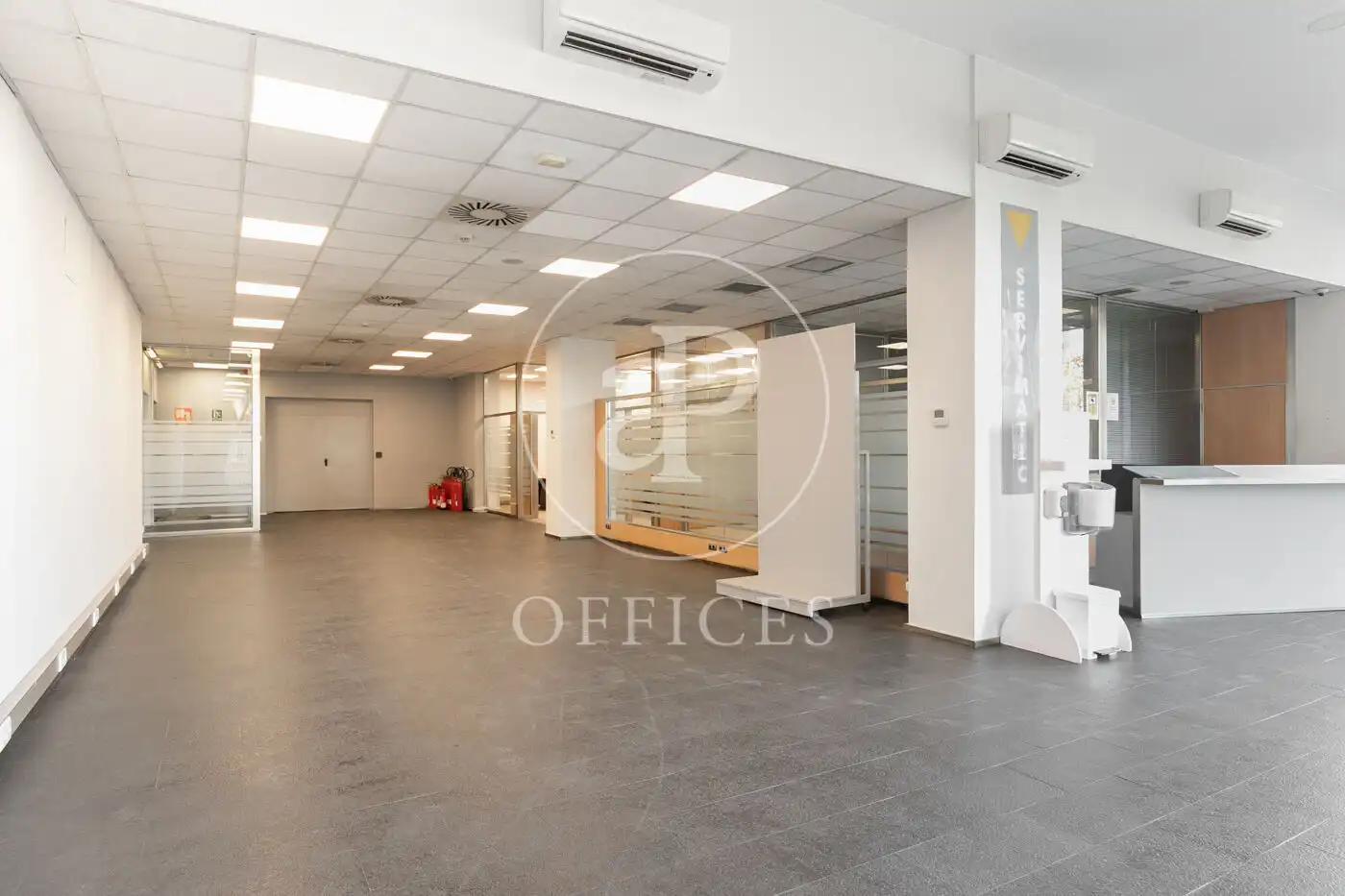 Office space with lift to rent in Carrer del Plom, imagen 71