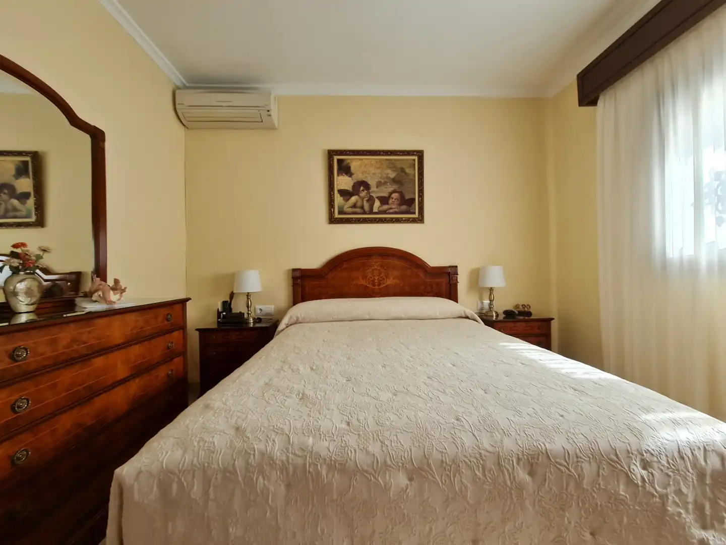 Bedroom of Houses for sale in Camas  with Air Conditioner, Terrace and Storage room