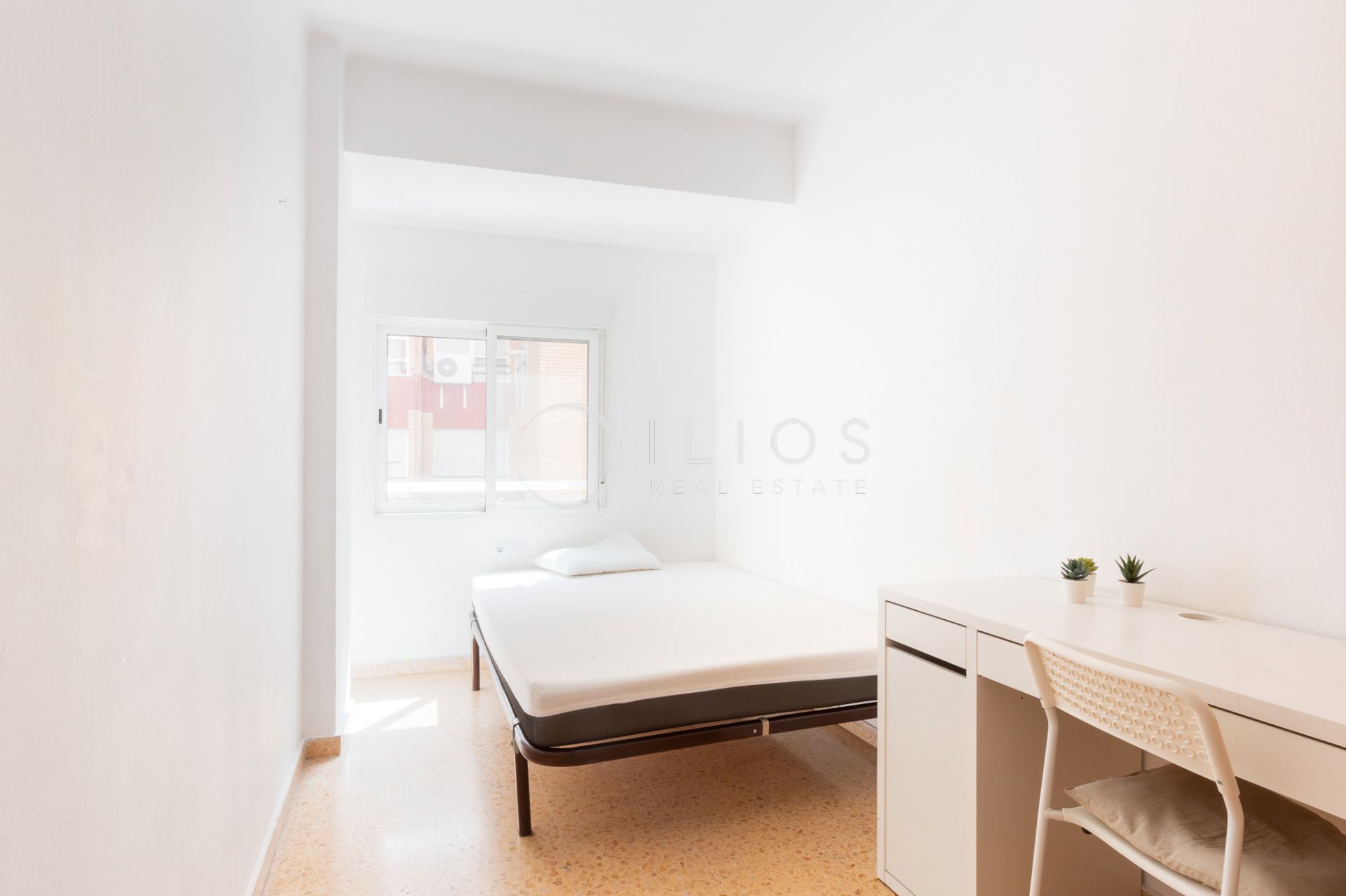 Bedroom of Flat for sale in Paterna  with Balcony