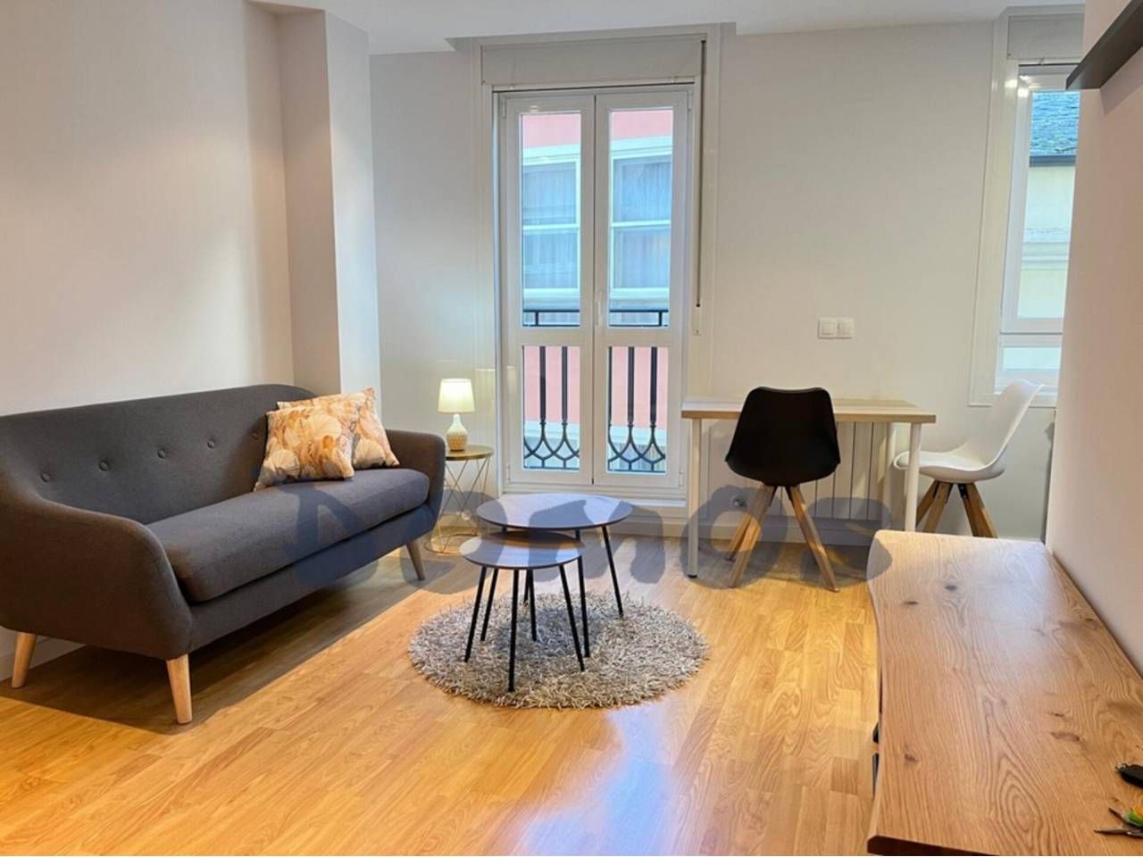 Sala d'estar de Apartament de lloguer en Lugo Capital amb Calefacció, Traster i Moblat