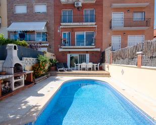 Swimming pool of Single-family semi-detached for sale in Mataró  with Air Conditioner, Heating and Private garden