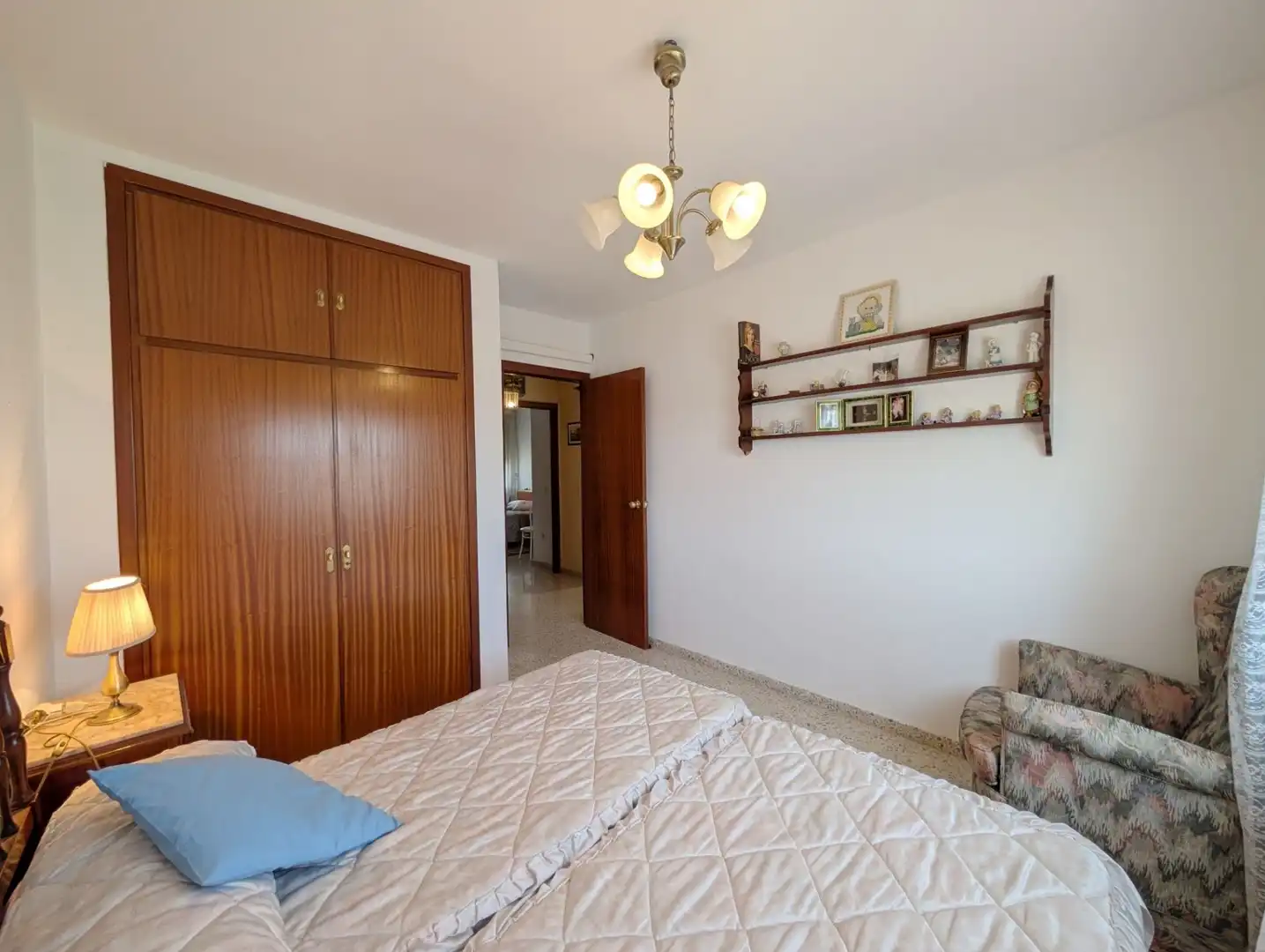 Dormitori de Casa adosada en venda en La Puebla de Híjar amb Calefacció, Terrassa i Traster