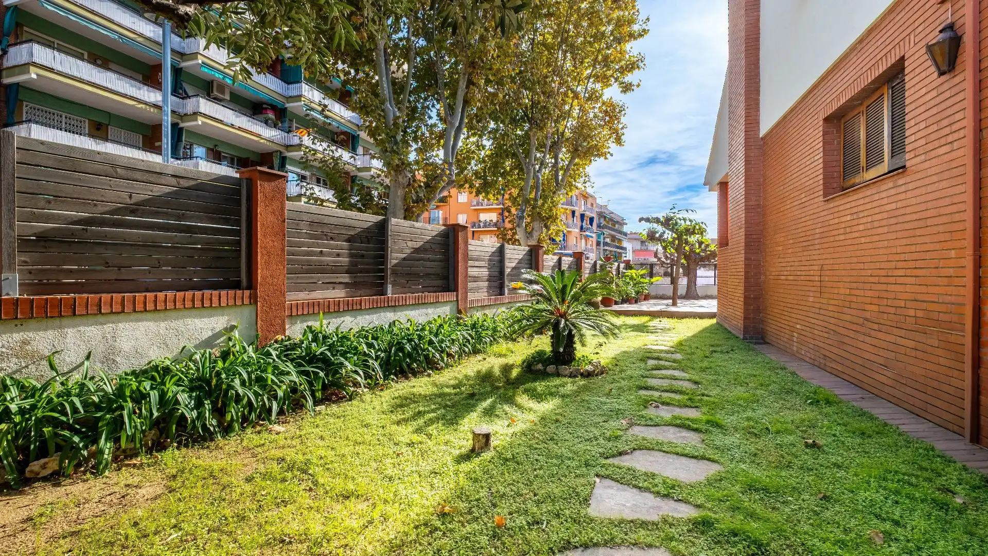 Jardí de Casa adosada en venda en Premià de Mar amb Aire condicionat, Calefacció i Jardí privat