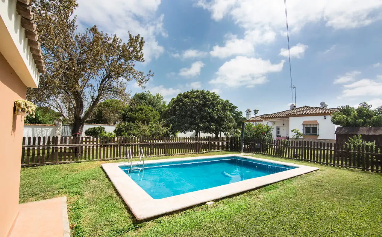 Piscina de Casa o chalet de alquiler en Chiclana de la Frontera con Piscina y Amueblado