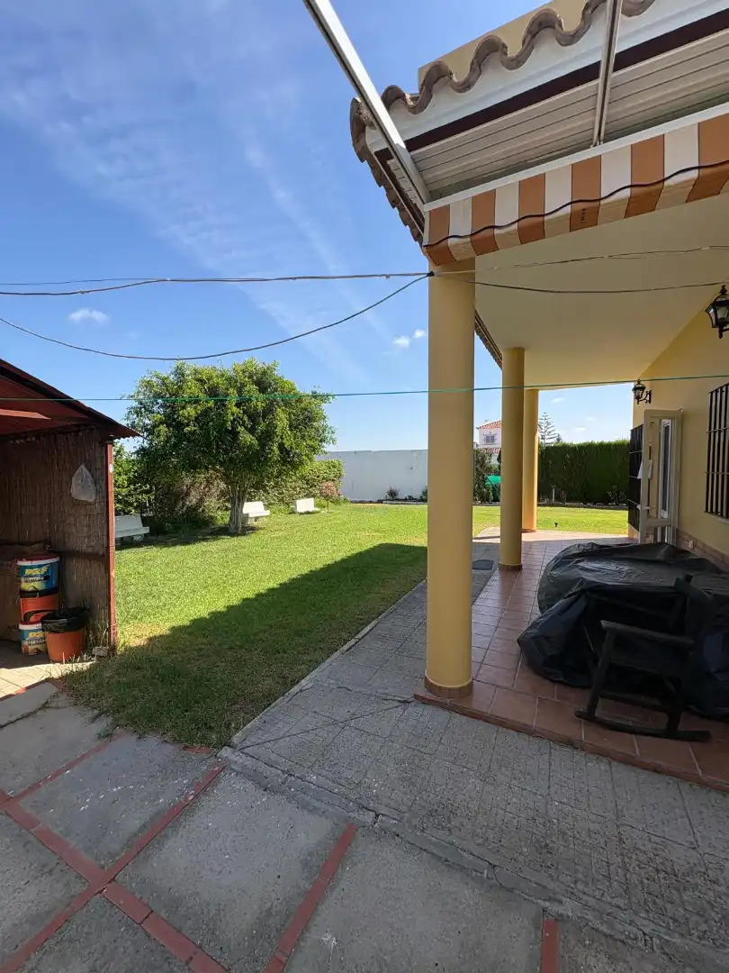 Jardín de Finca rústica en venta en Chipiona con Amueblado