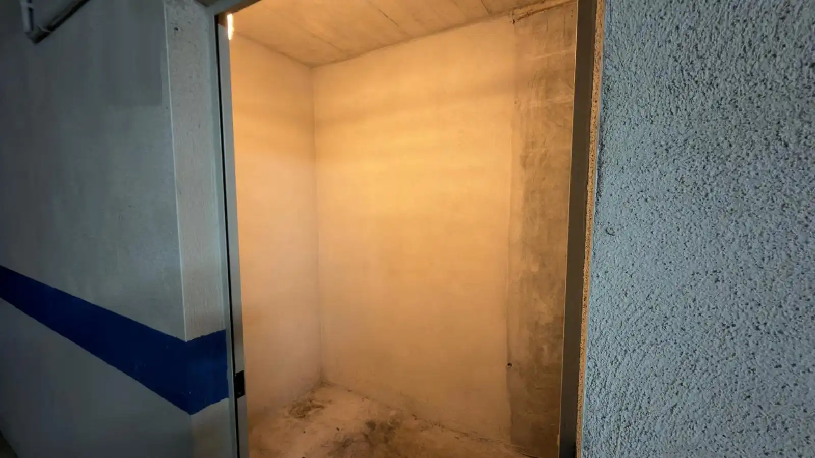 Garaje en venta en Cornellà de Llobregat