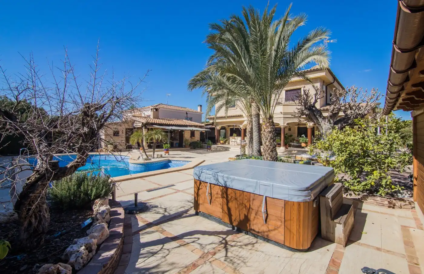 Swimming pool of Houses for sale in Elche / Elx  with Air Conditioner, Private garden and Terrace