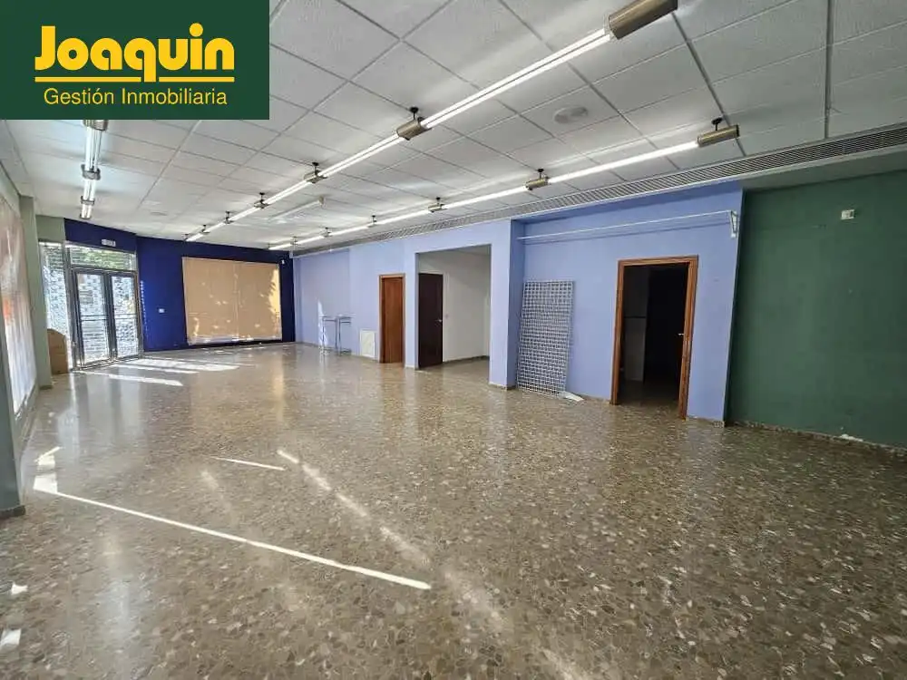 Local comercial de lloguer a Sureste, imagen 5