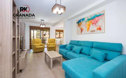 Living room of Flat for sale in  Granada Capital  with Air Conditioner and Terrace