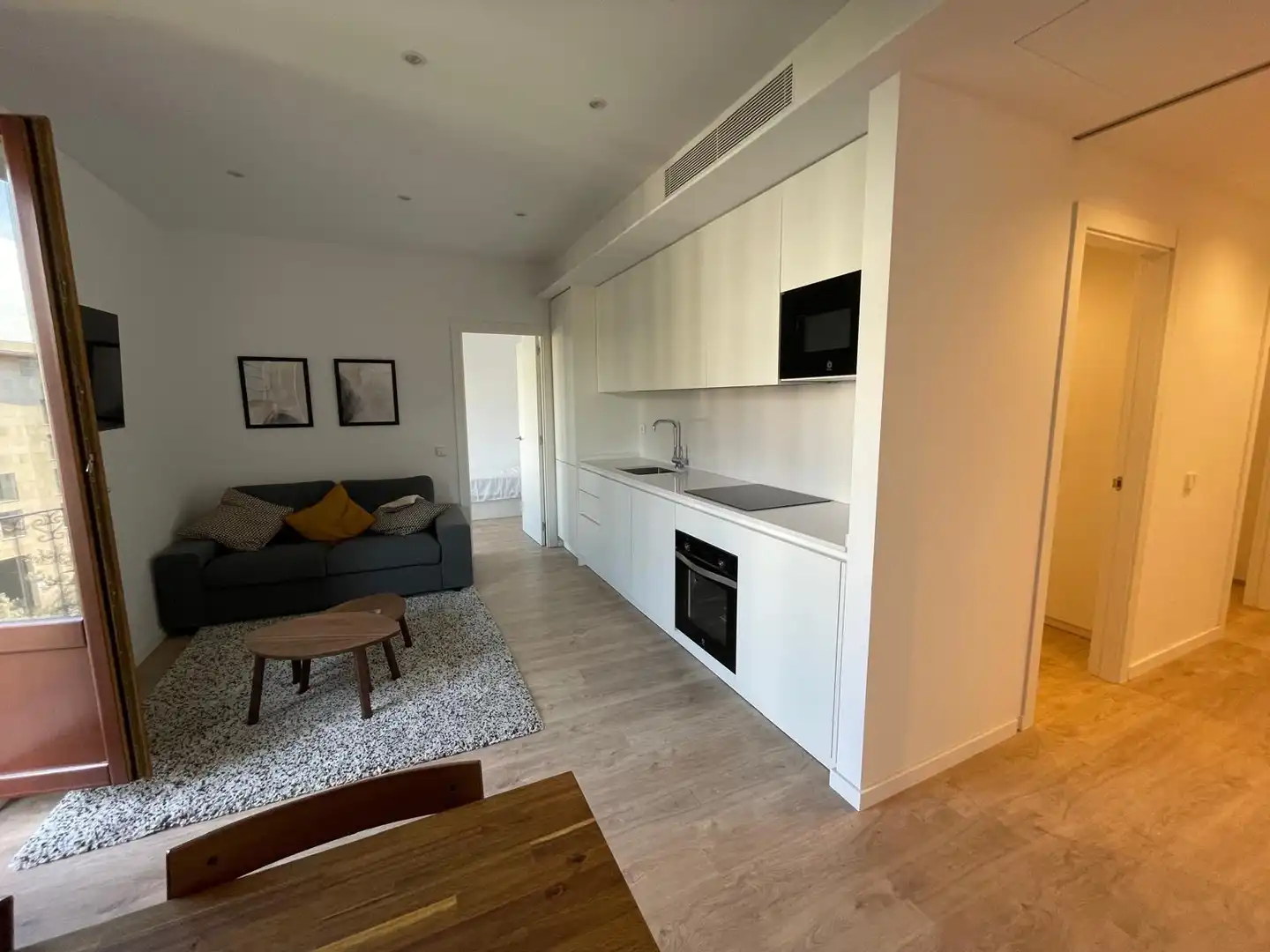 Cuina de Pis de lloguer en Barcelona amb Aire condicionat, Calefacció i Parquet