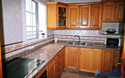 Kitchen of House or chalet for sale in Alameda  with Air Conditioner, Terrace and Storage room