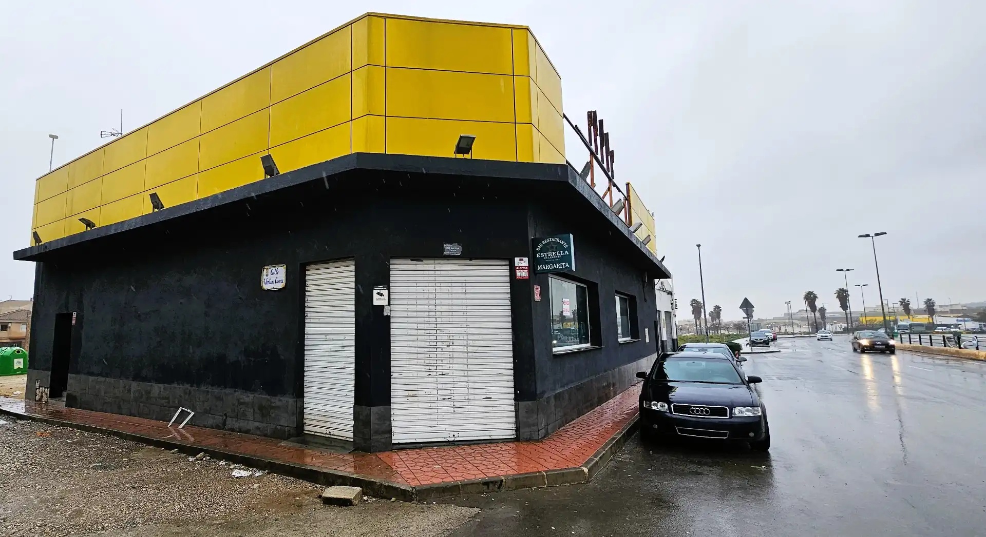 Business premises for sale in Totana