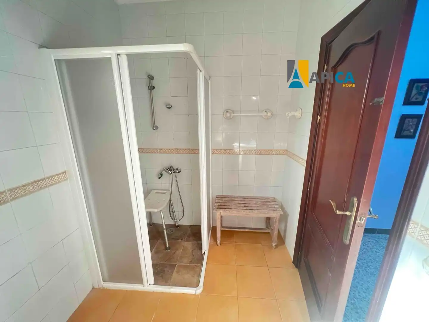 Bathroom of Houses for sale in Conil de la Frontera  with Private garden and Furnished