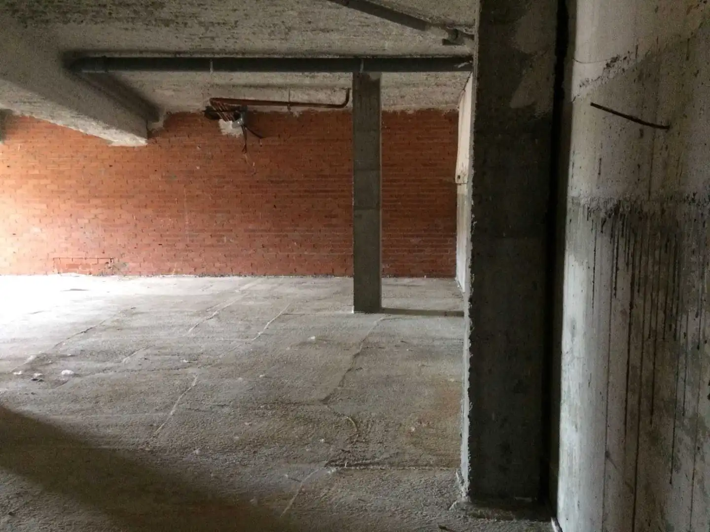 Local comercial de lloguer a AV Luis Moran, imagen 2
