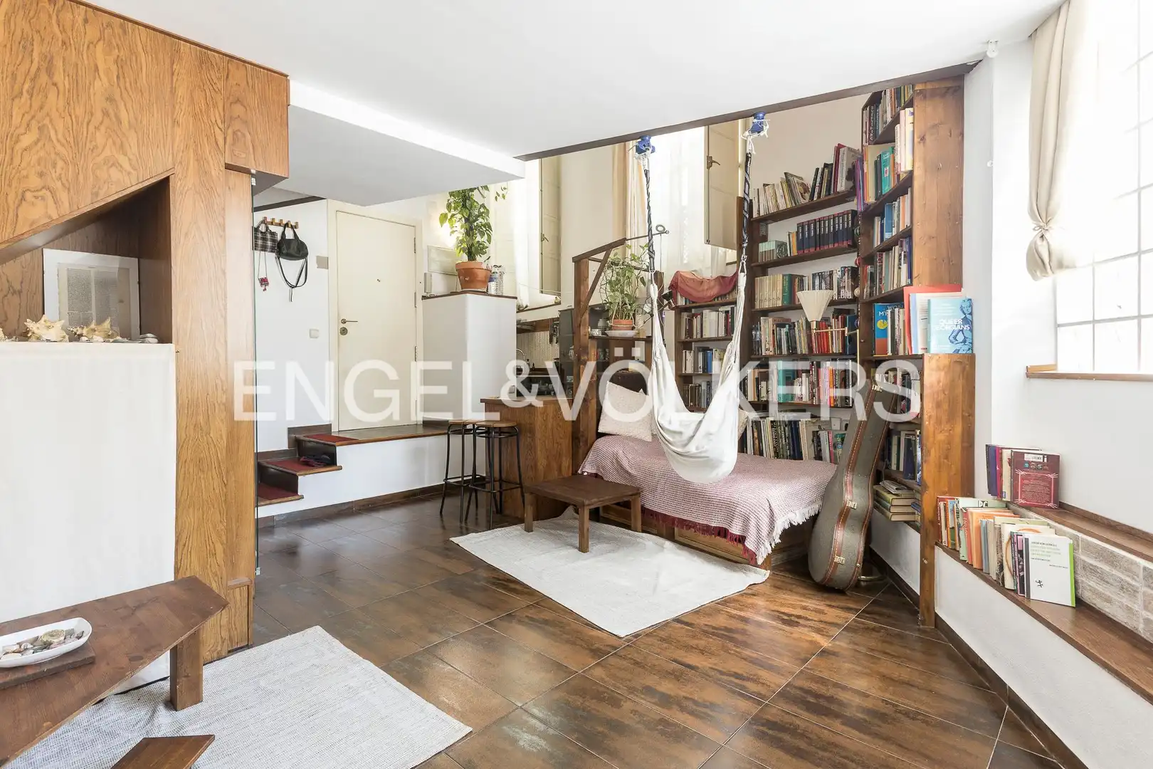 Sala de estar de Piso en venta en Barcelona con Calefacción y Amueblado