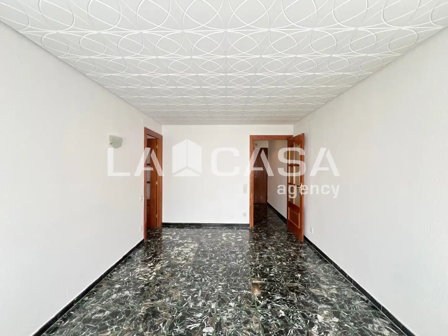 Flat for sale in Badalona  with Balcony