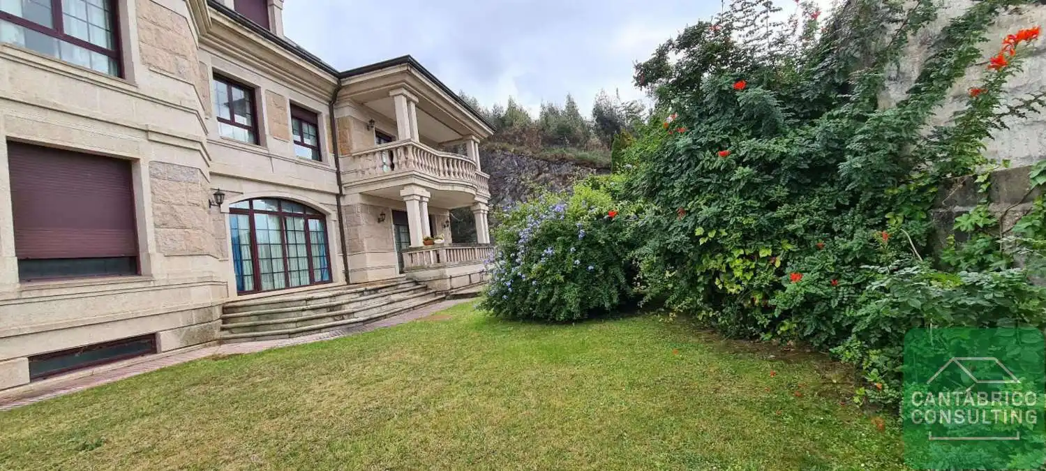 Houses for sale in Navia