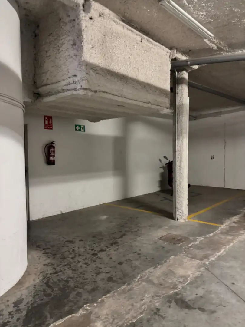 Garaje en venta en Calle Cantueso, Valdeacederas