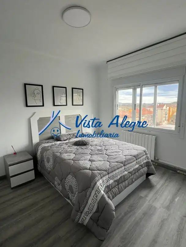 Flat with lift for sale in PLAZA LAS Cuevas, imagen 8
